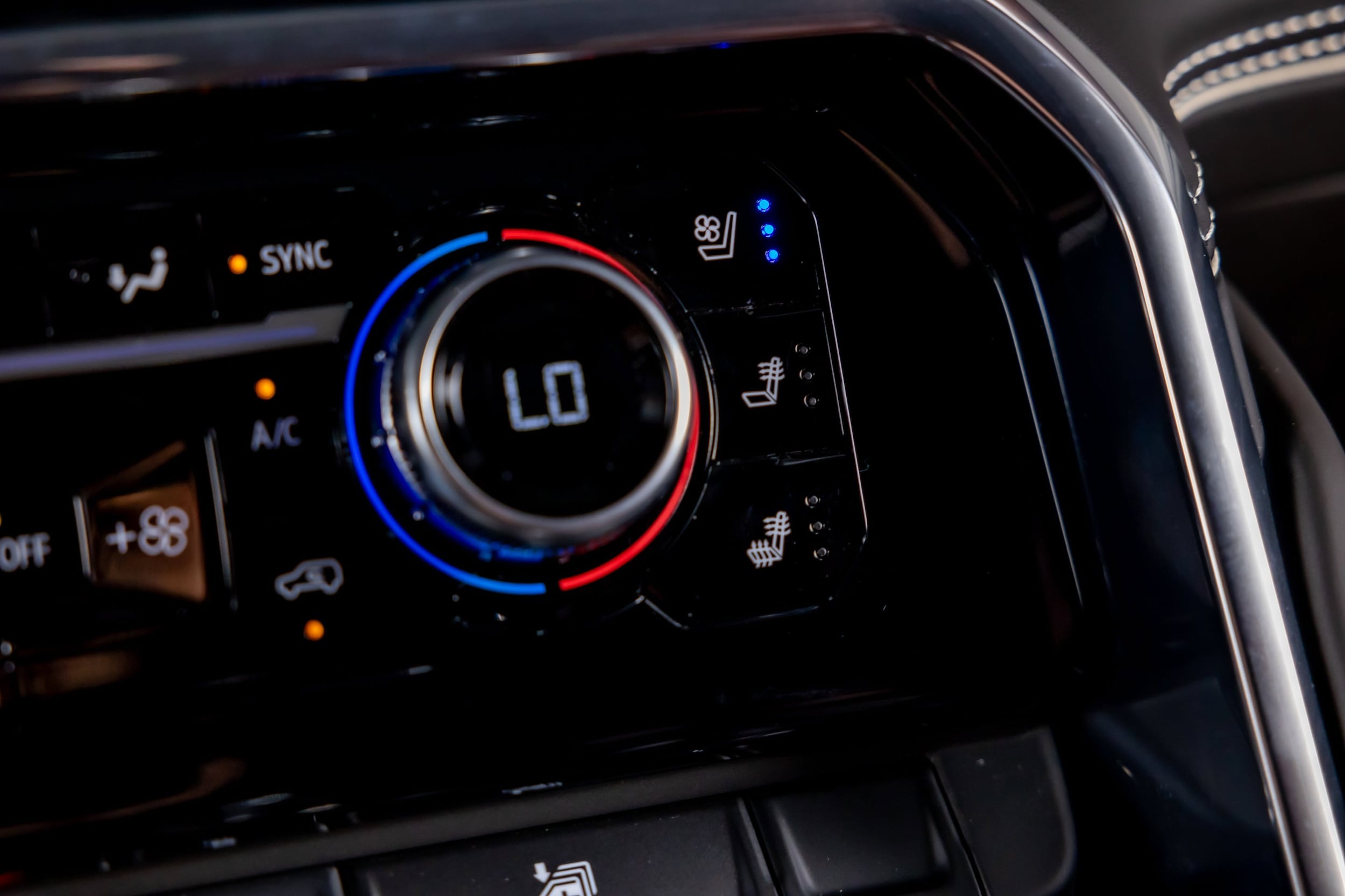 2025 GMC Sierra 3500 HD Denali Ultimate