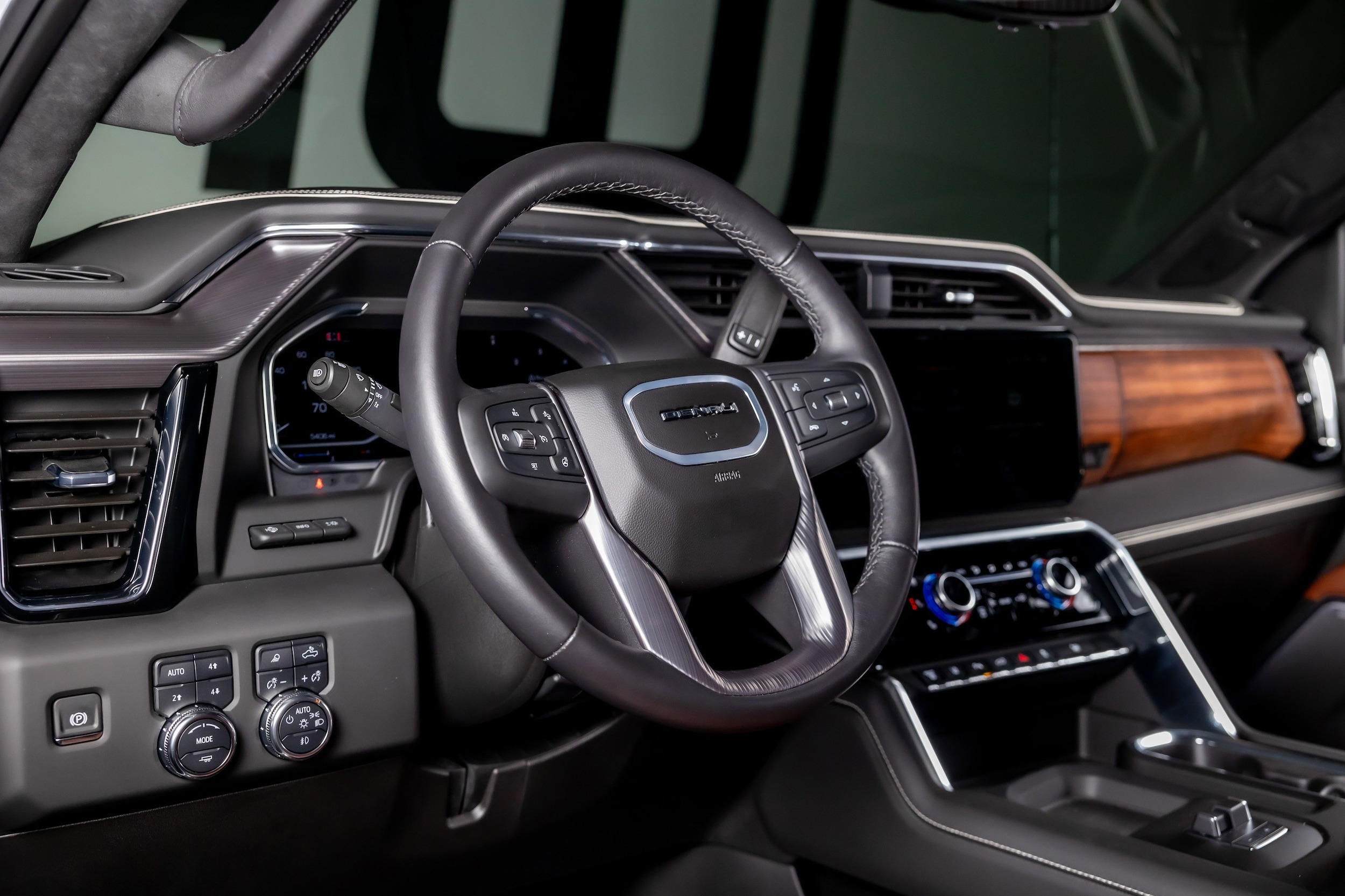 2025 GMC Sierra 3500 HD Denali Ultimate