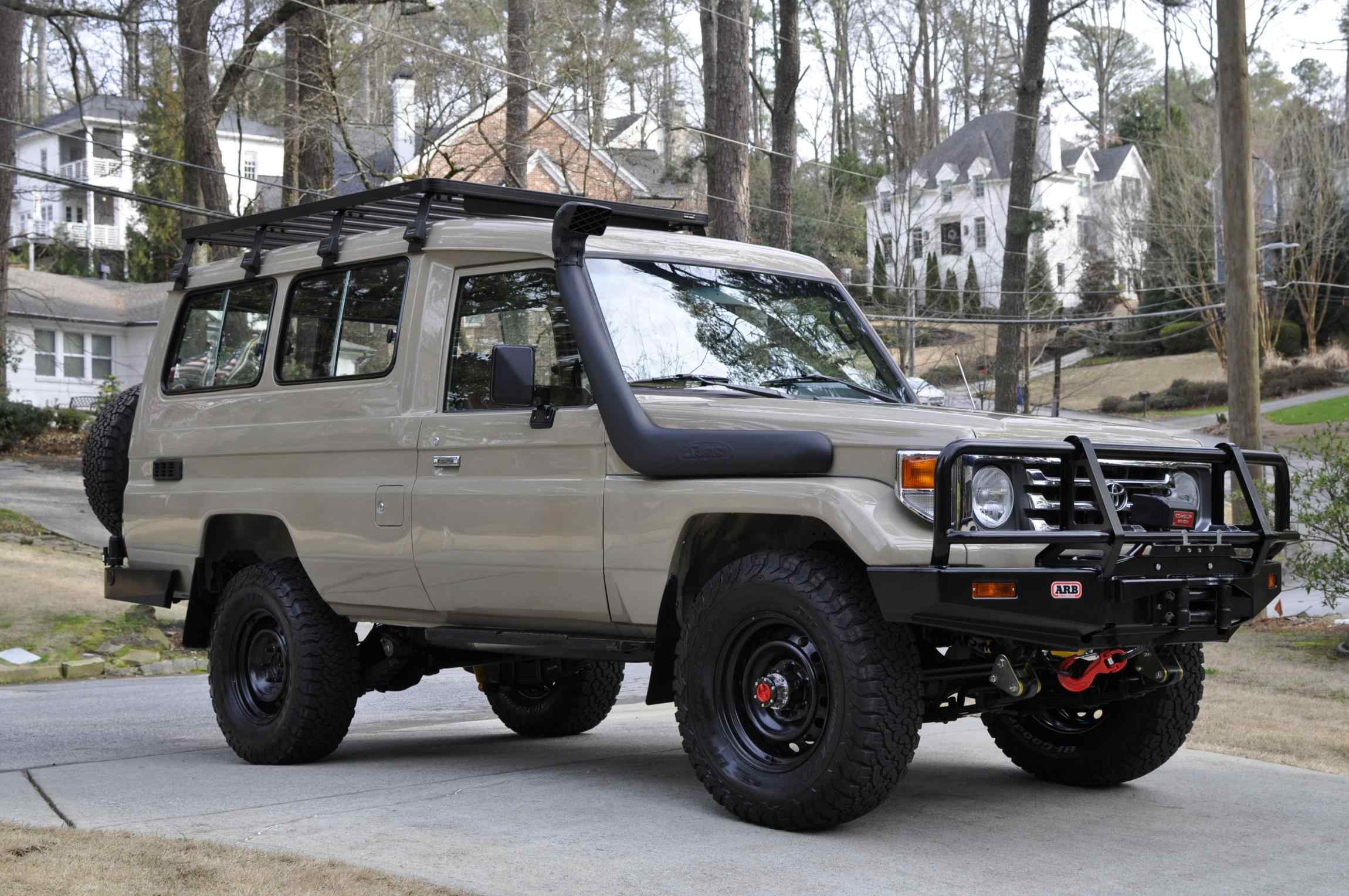  Toyota Land Cruiser