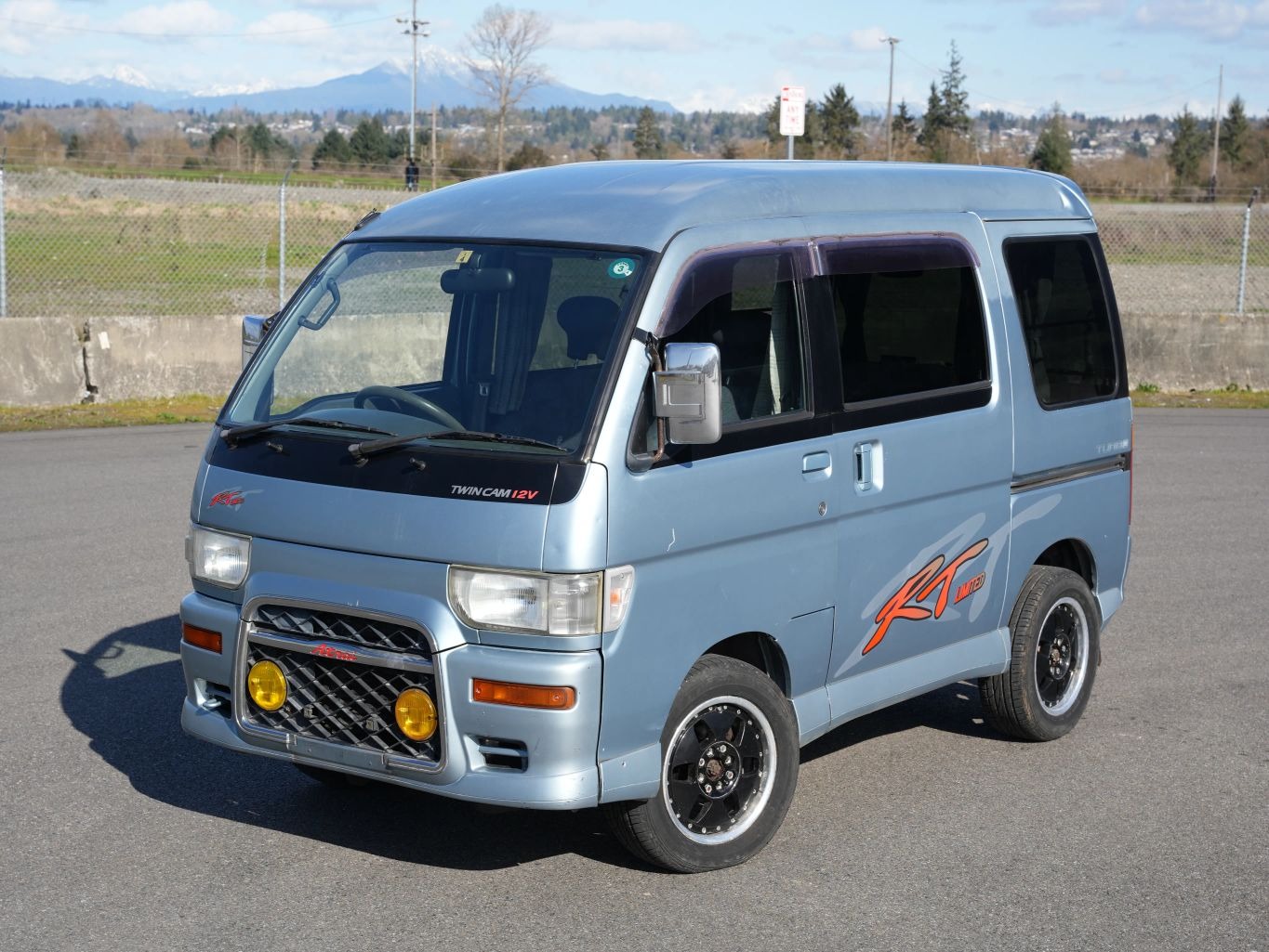 1998 Daihatsu Atrai RT