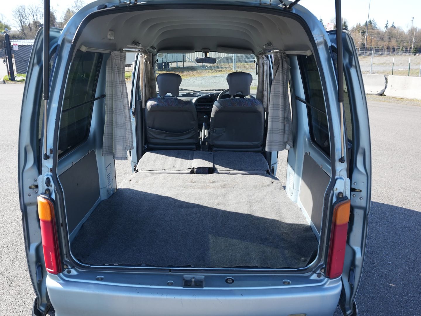 1998 Daihatsu Atrai RT