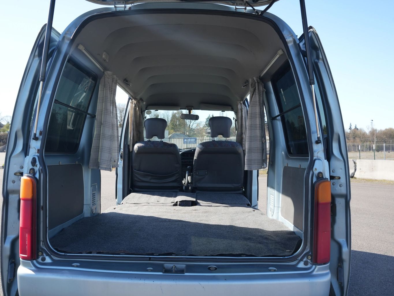 1998 Daihatsu Atrai RT