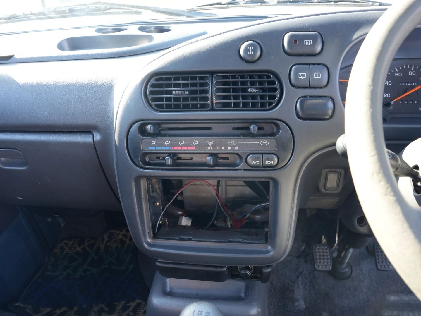 1998 Daihatsu Atrai RT