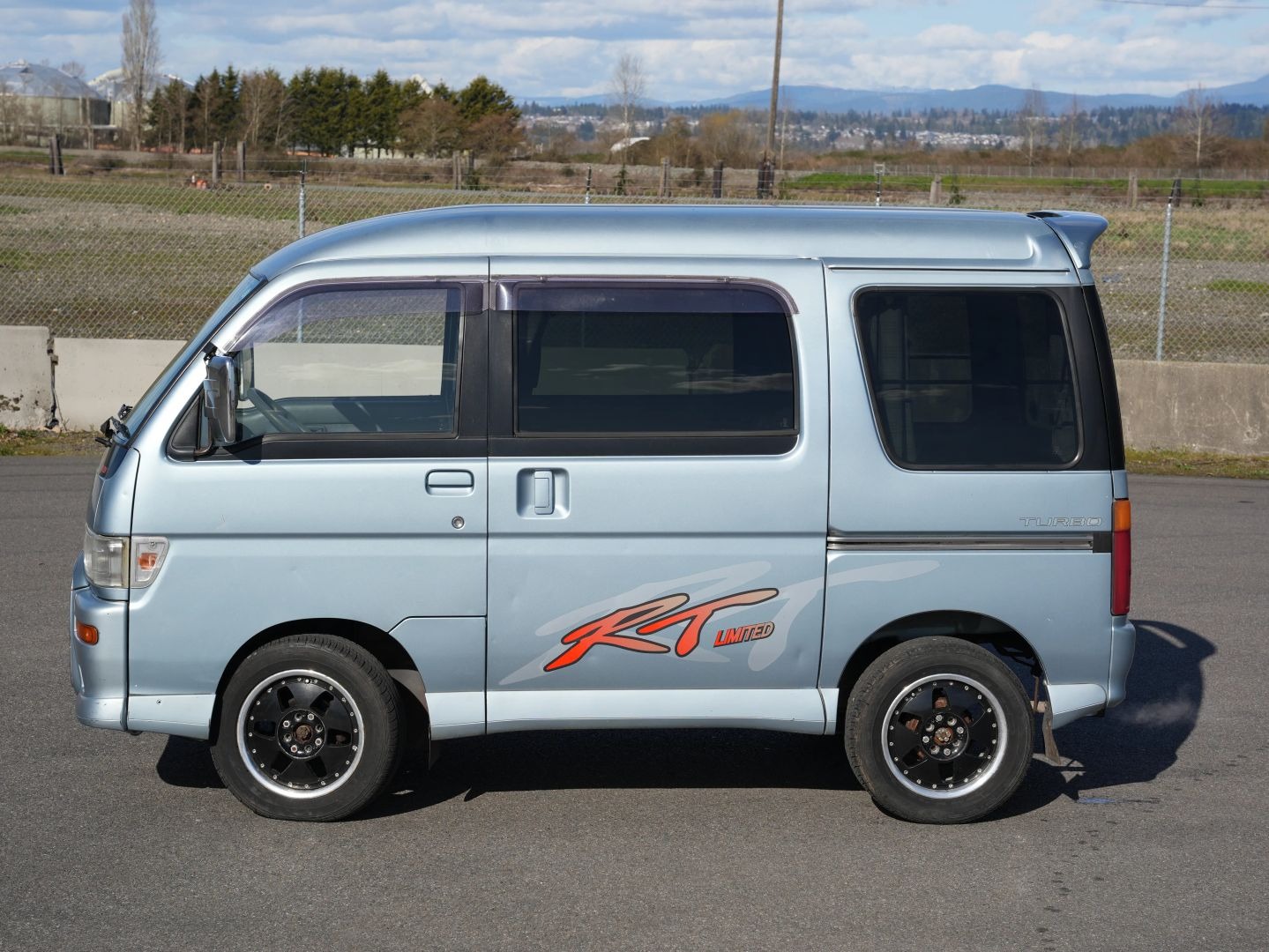 1998 Daihatsu Atrai RT