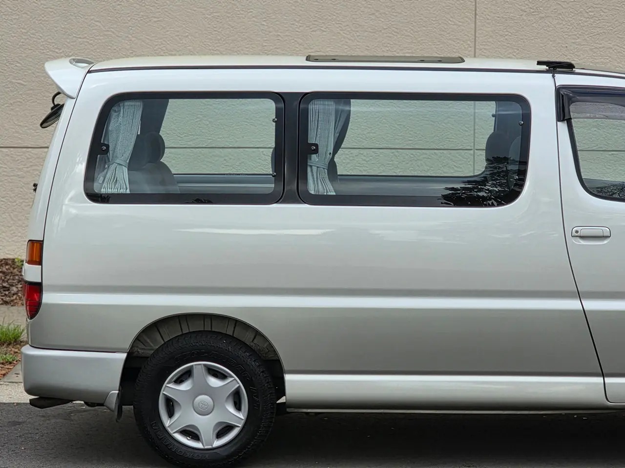 1996 Toyota Granvia 4WD Diesel