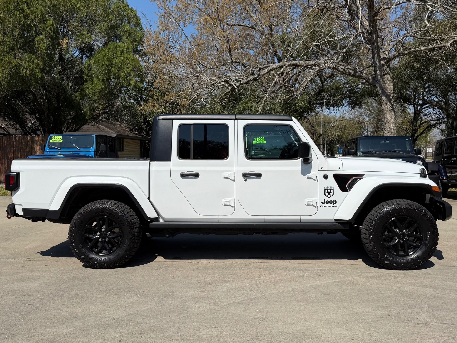 2021 Jeep Gladiator Sport S - 4