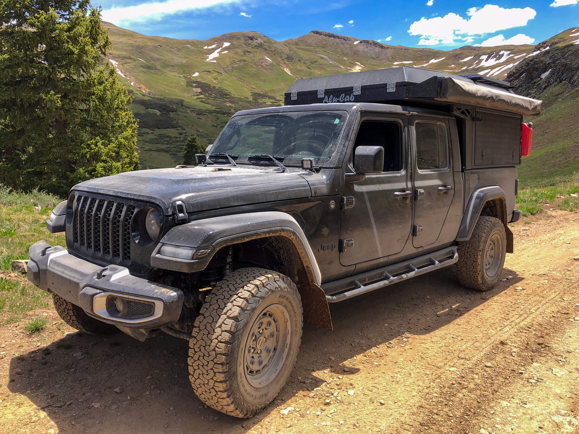 2021 Jeep Gladiator Camper