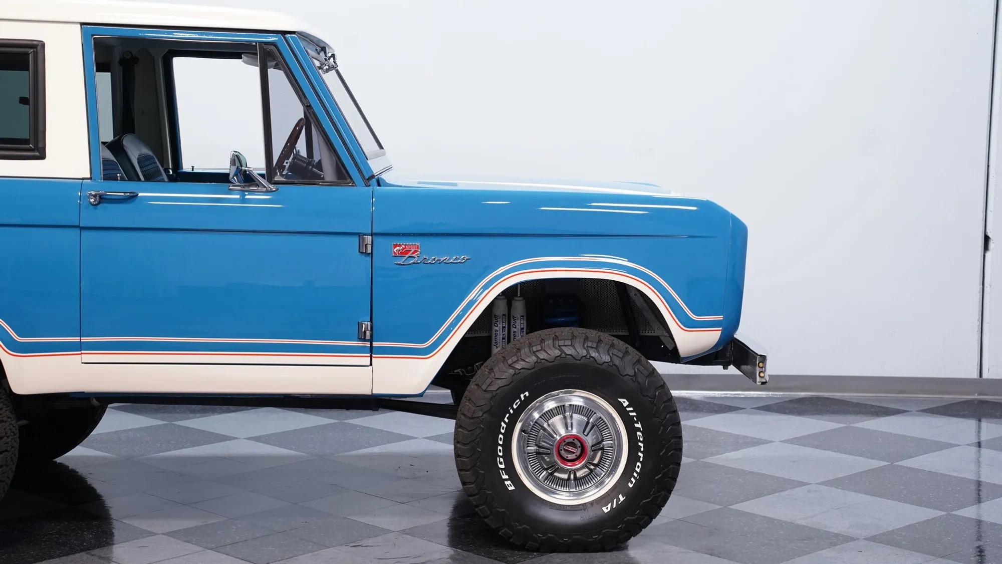 7.3L Diesel-Powered 1976 Ford Bronco Ranger
