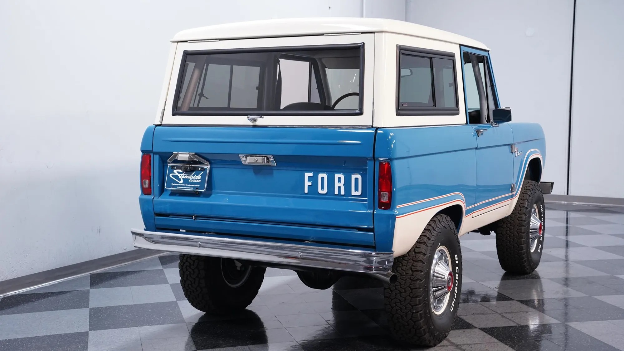 7.3L Diesel-Powered 1976 Ford Bronco Ranger