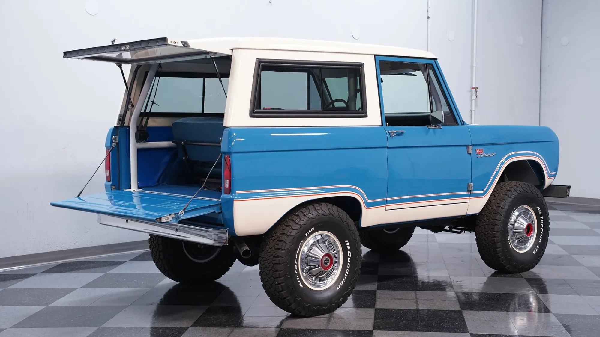 7.3L Diesel-Powered 1976 Ford Bronco Ranger