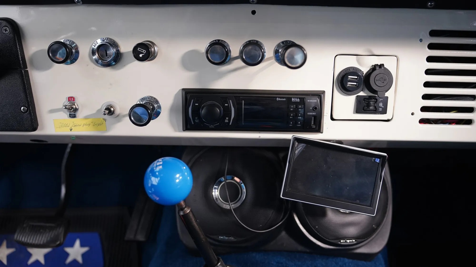 7.3L Diesel-Powered 1976 Ford Bronco Ranger