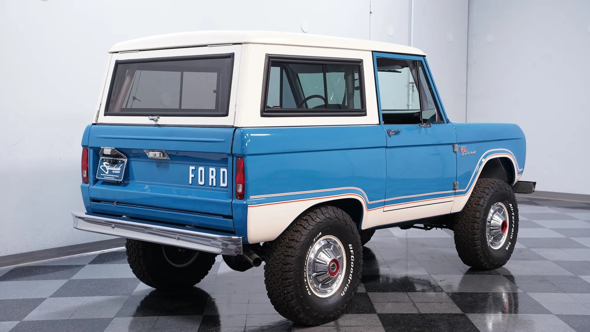 7.3L Diesel-Powered 1976 Ford Bronco Ranger