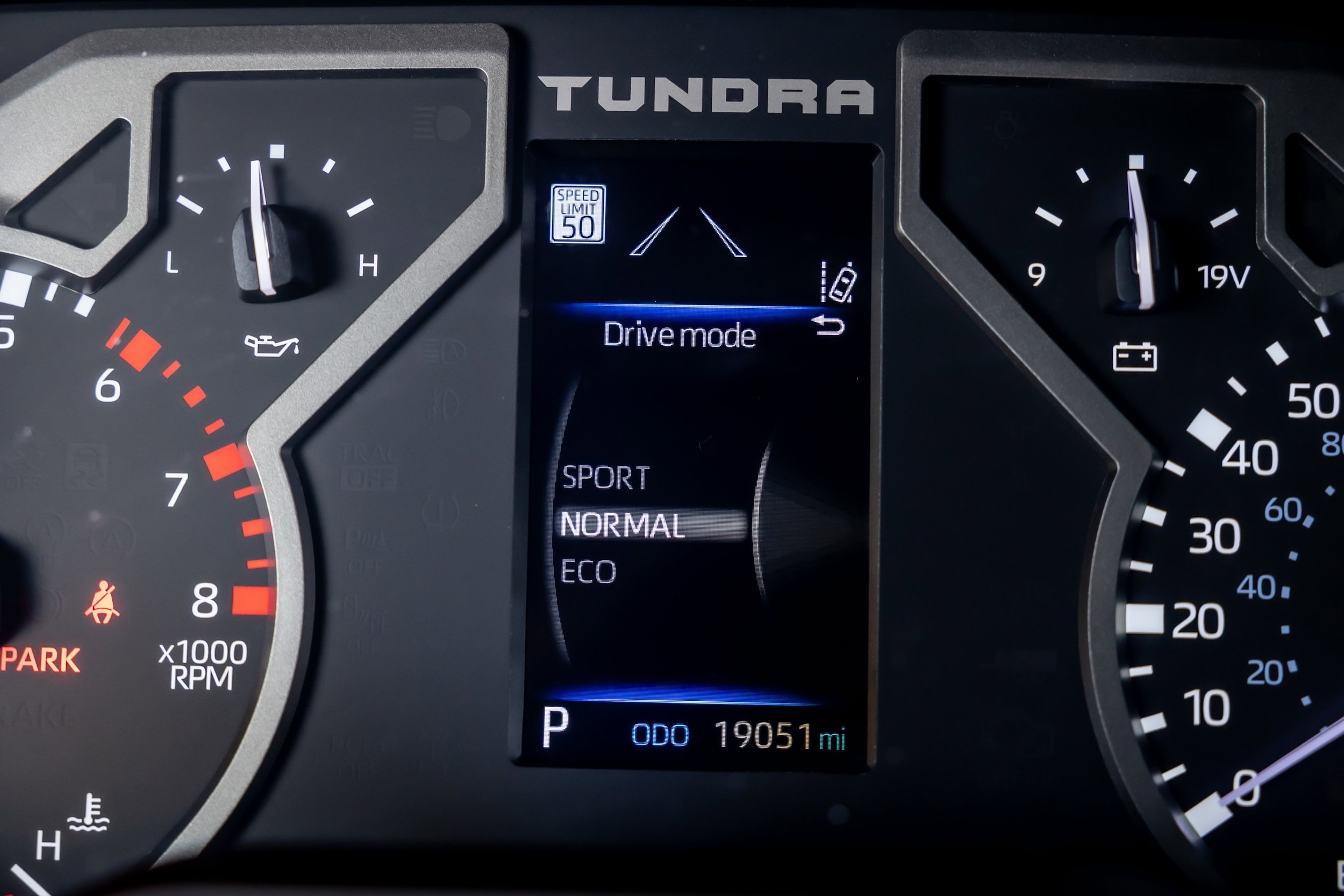 2024 Toyota Tundra SR5 Premium