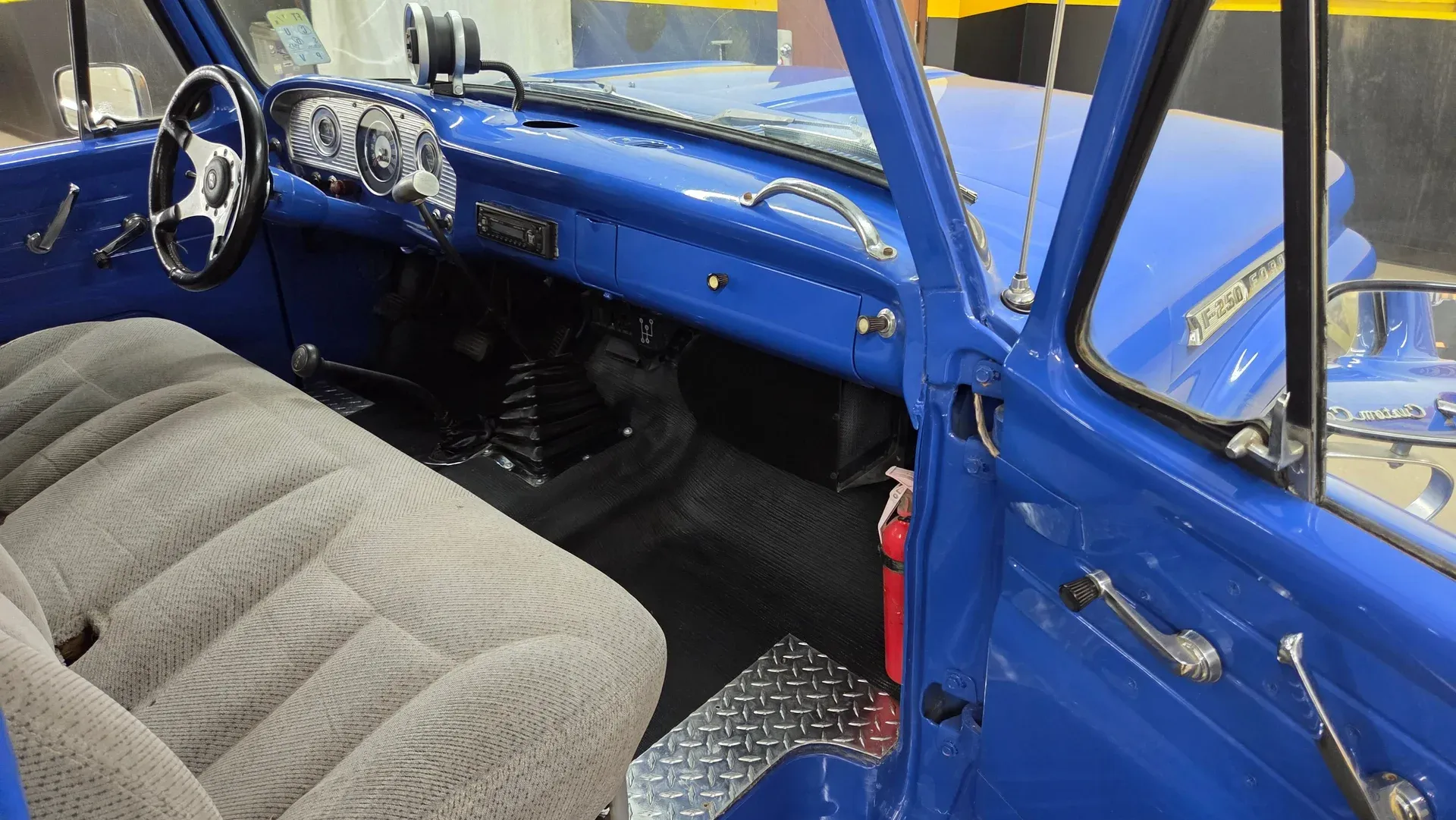 1961 Ford F-250 Stepside 4x4