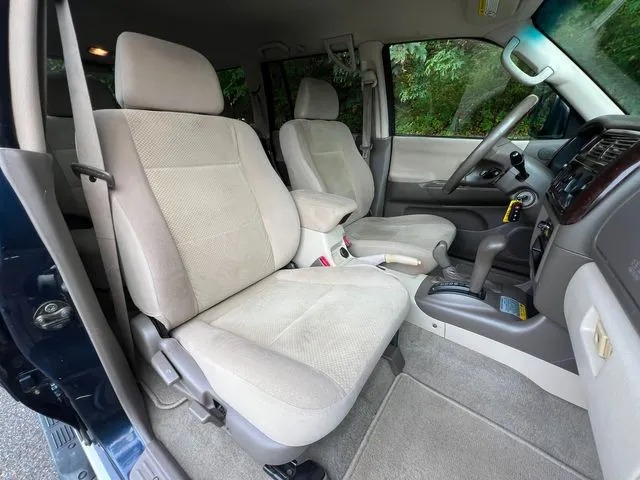 2004 Mitsubishi Montero Sport XLS