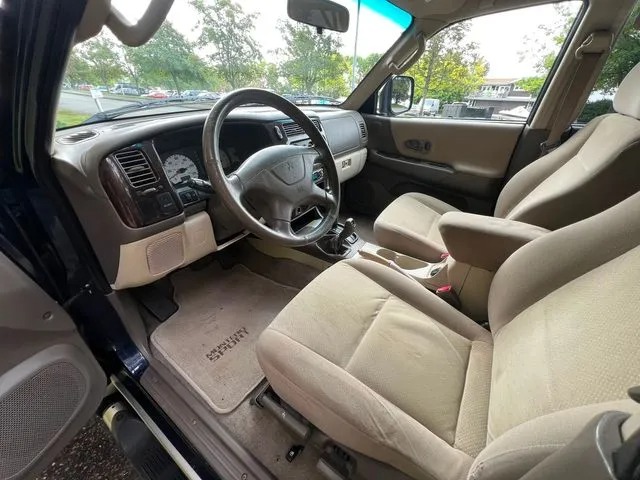 2004 Mitsubishi Montero Sport XLS