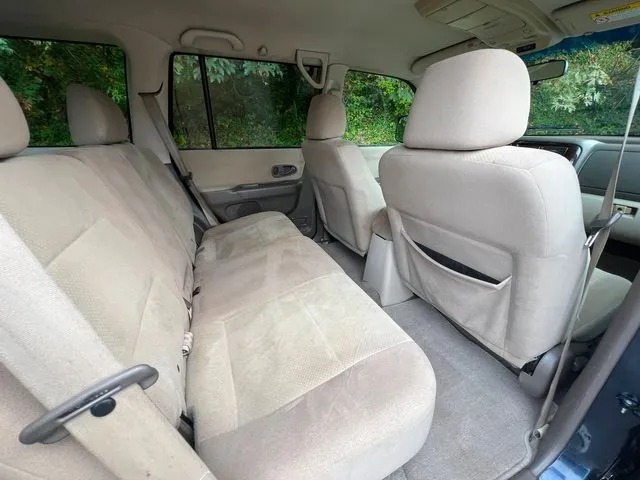 2004 Mitsubishi Montero Sport XLS