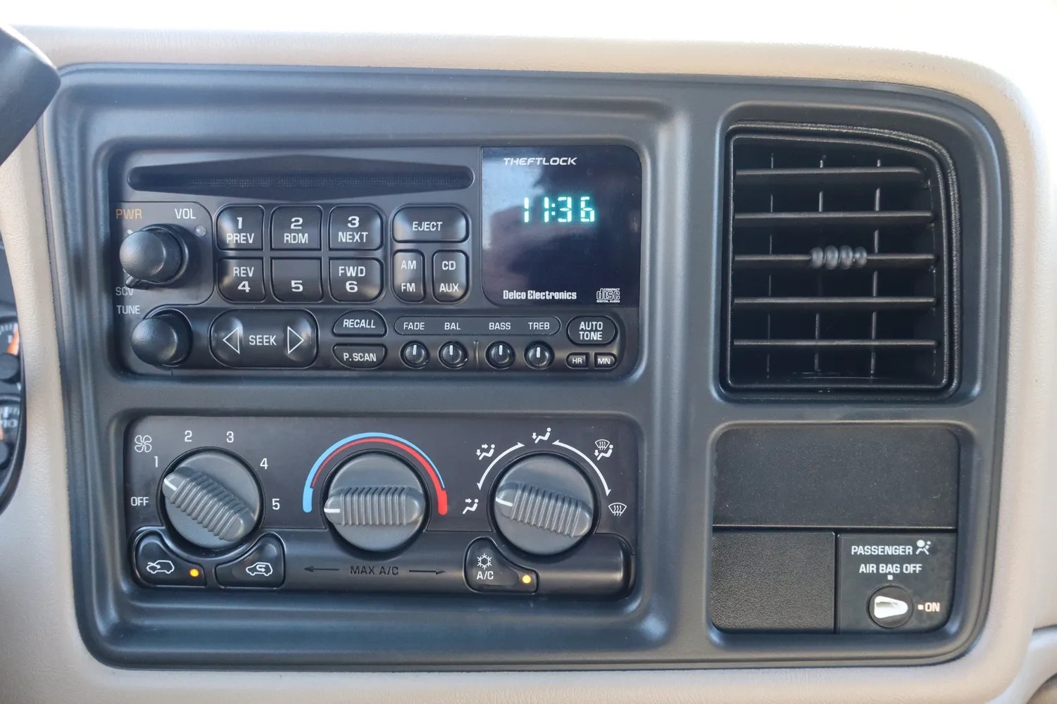 2002 Chevrolet Silverado 1500 LS