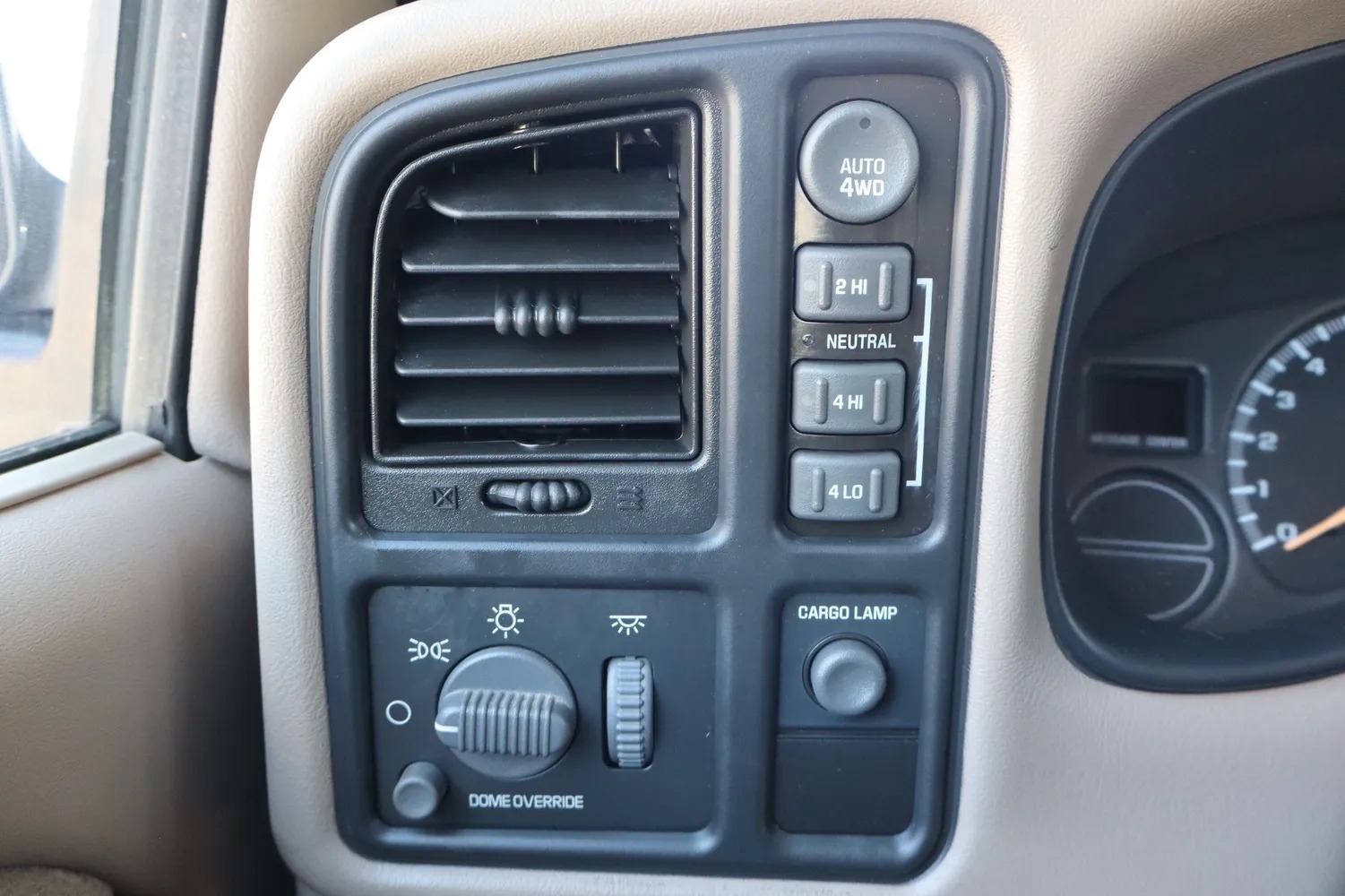 2002 Chevrolet Silverado 1500 LS