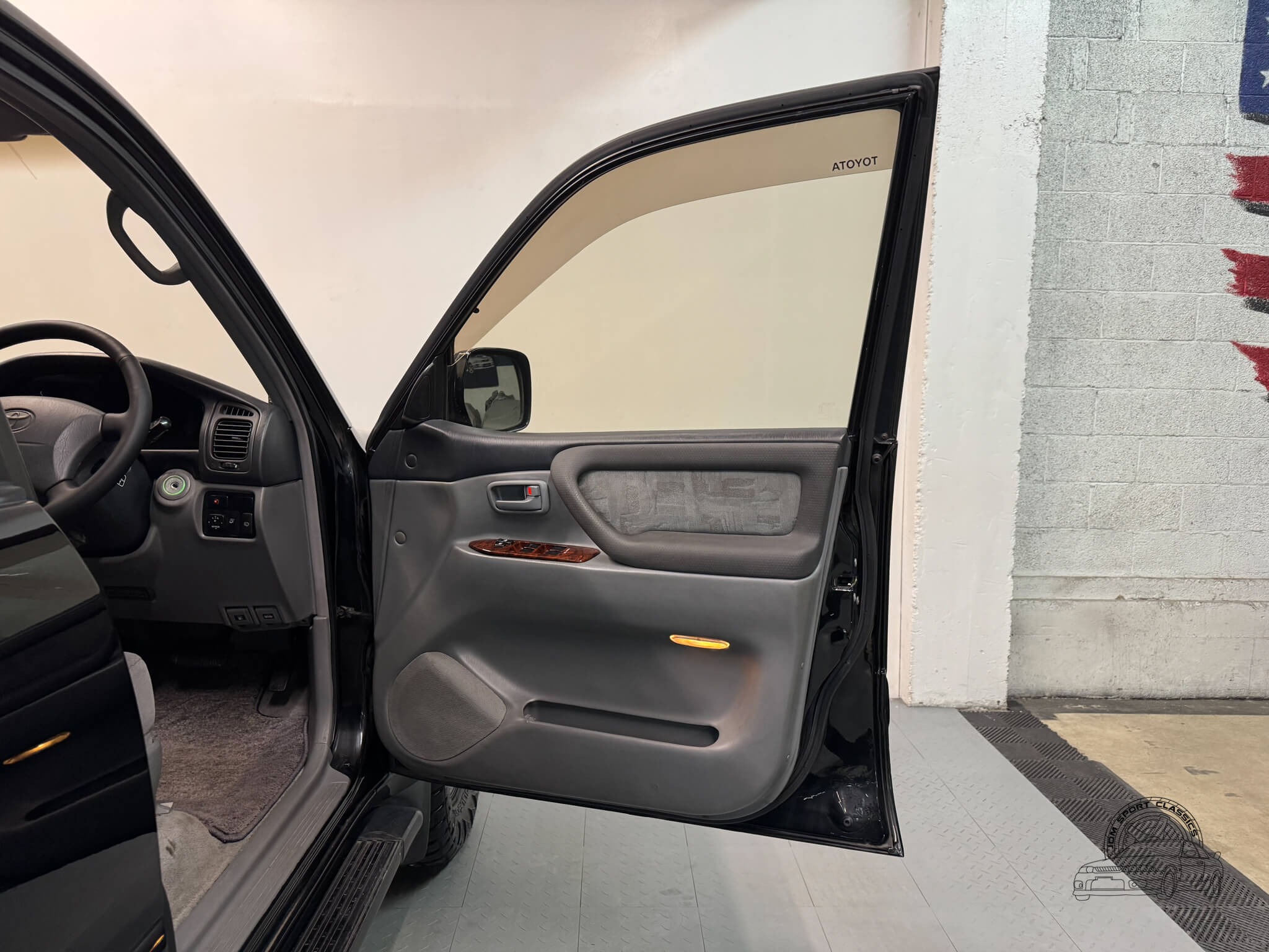 2000 Toyota Land Cruiser VX Limited G Selection