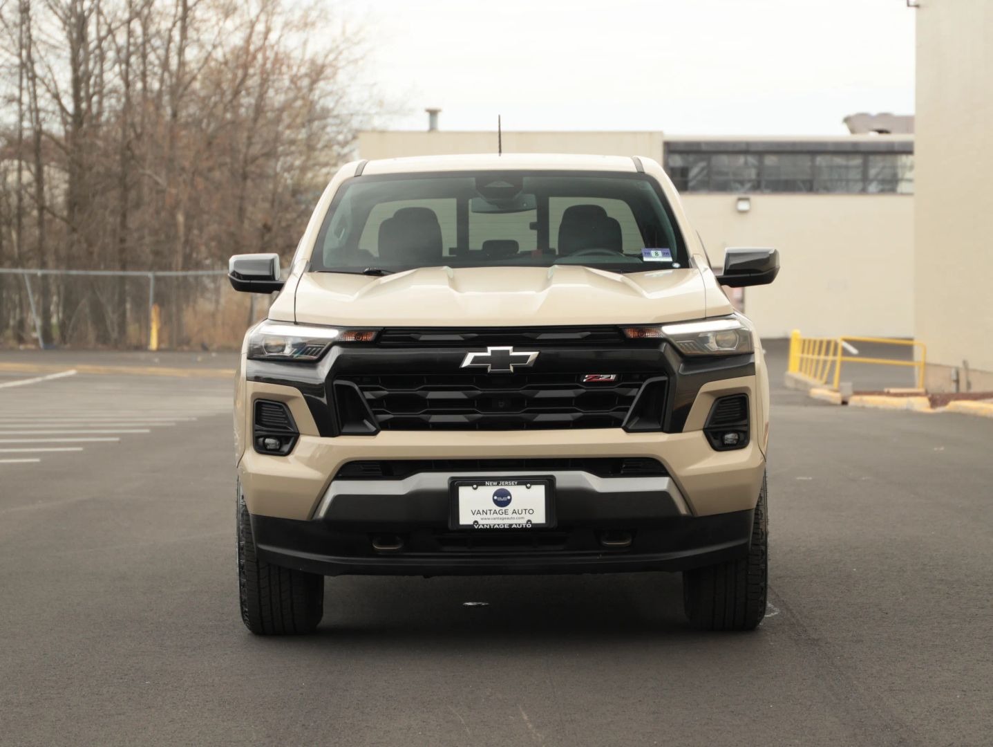 2023 Chevrolet Colorado Z71 - 3