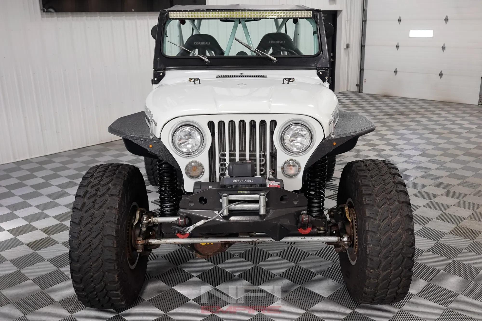 Modified 1979 Jeep CJ-7 - 4