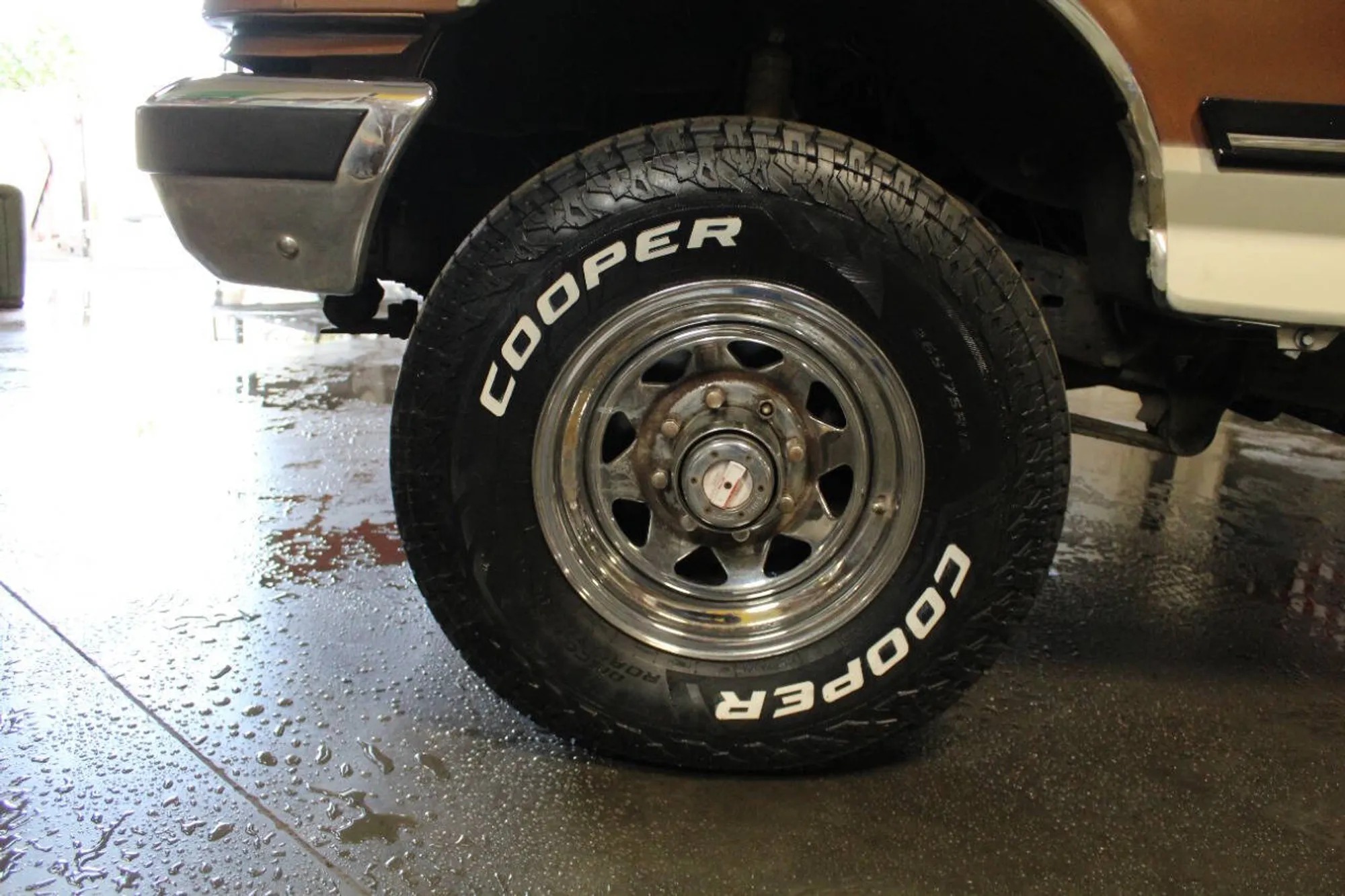 1987 Ford F-250 XLT Lariat