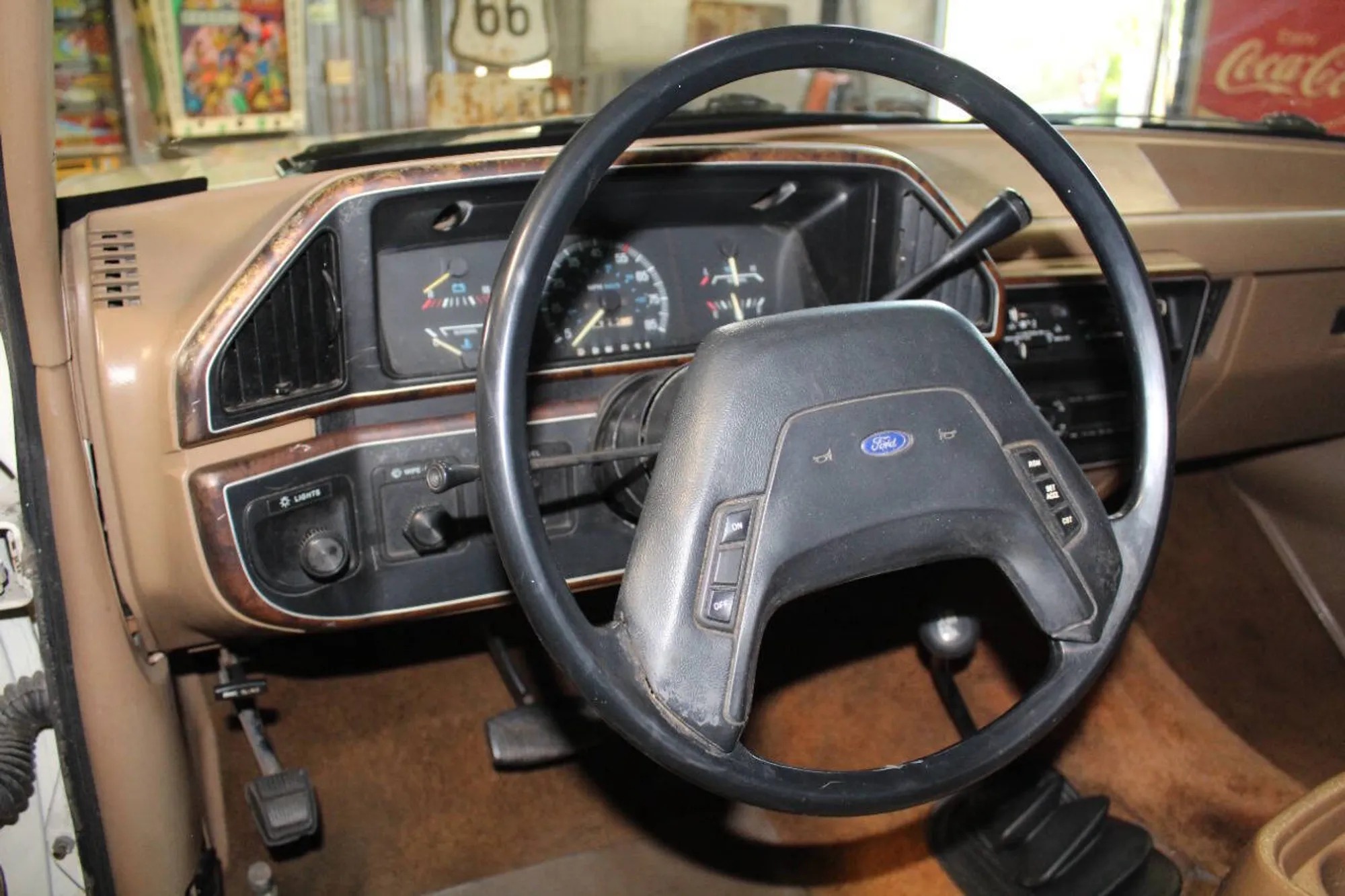 1987 Ford F-250 XLT Lariat