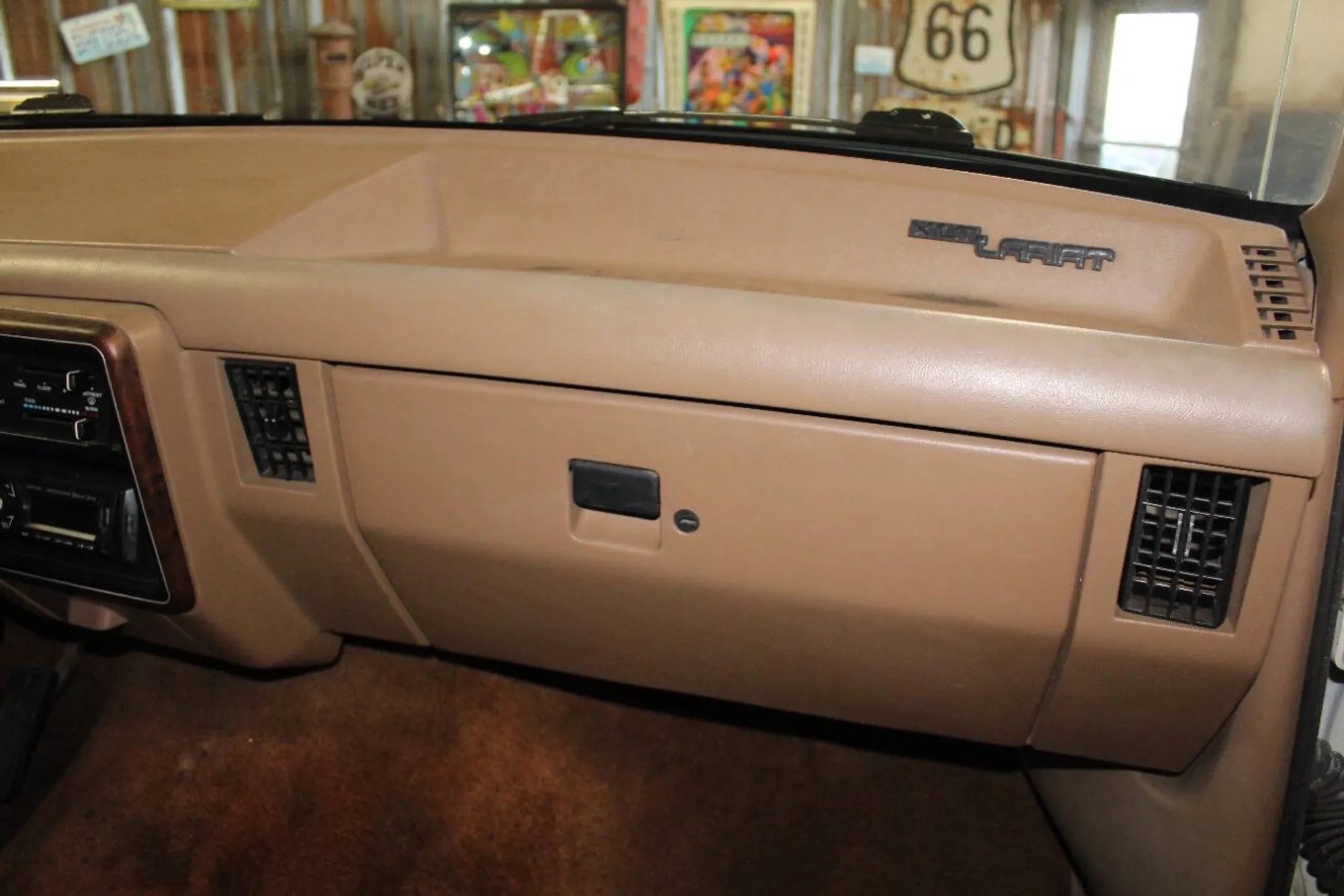 1987 Ford F-250 XLT Lariat