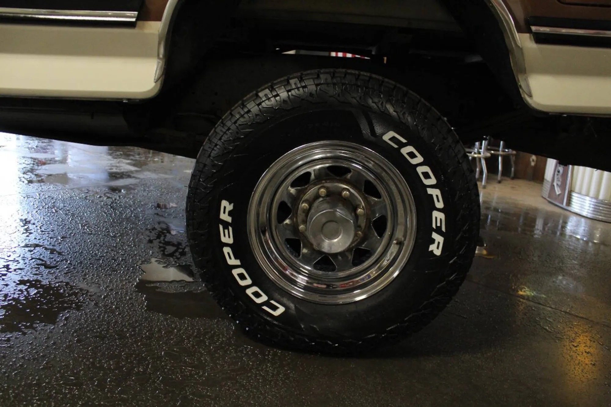 1987 Ford F-250 XLT Lariat