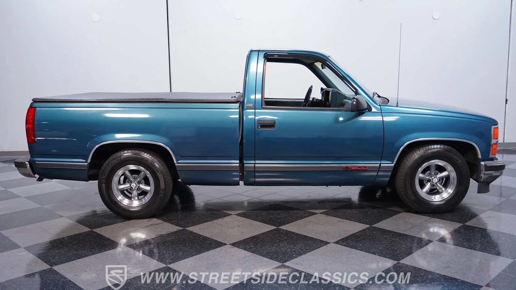 1990 Chevrolet C1500 Silverado - 4