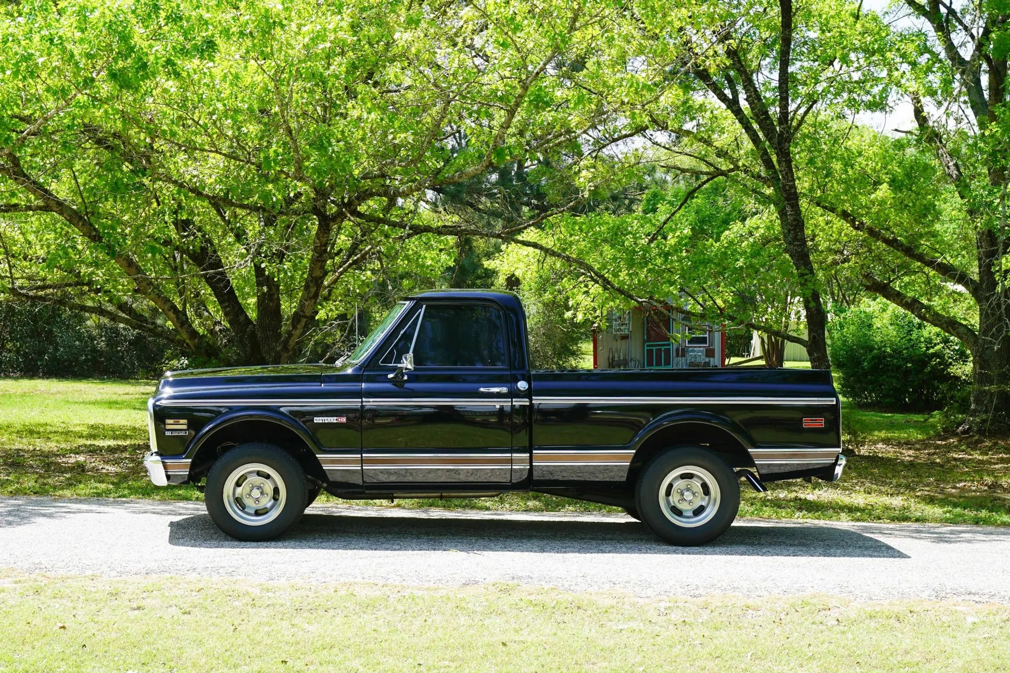 1971 Chevrolet C10 Custom Sport - 2