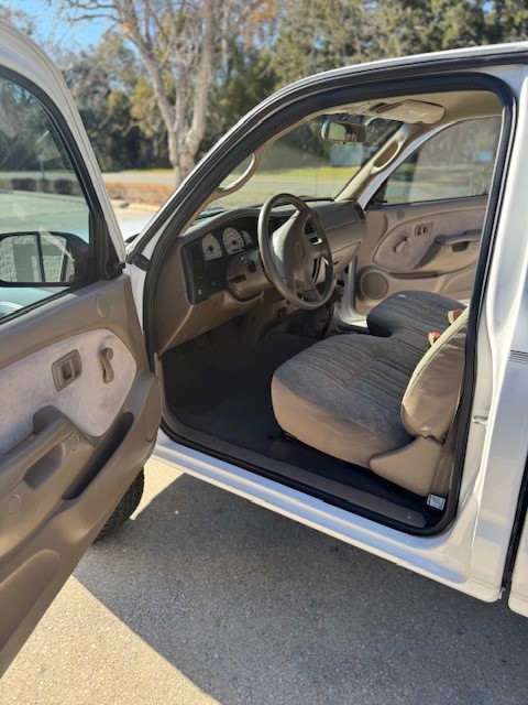 79k-Mile 2003 Toyota Tacoma