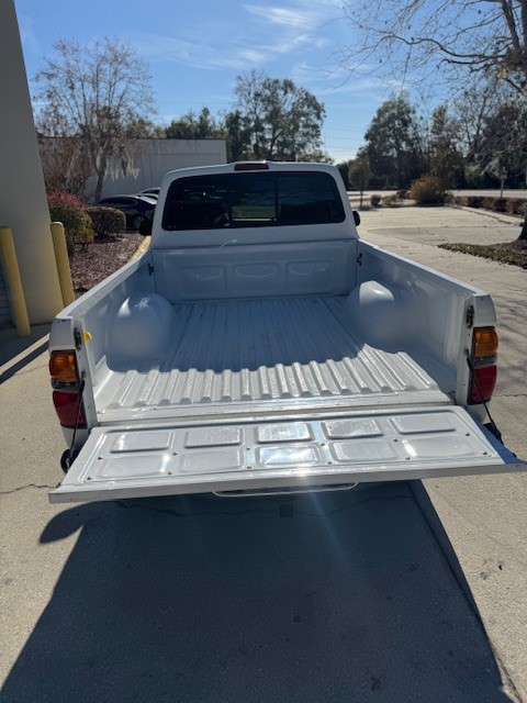 79k-Mile 2003 Toyota Tacoma