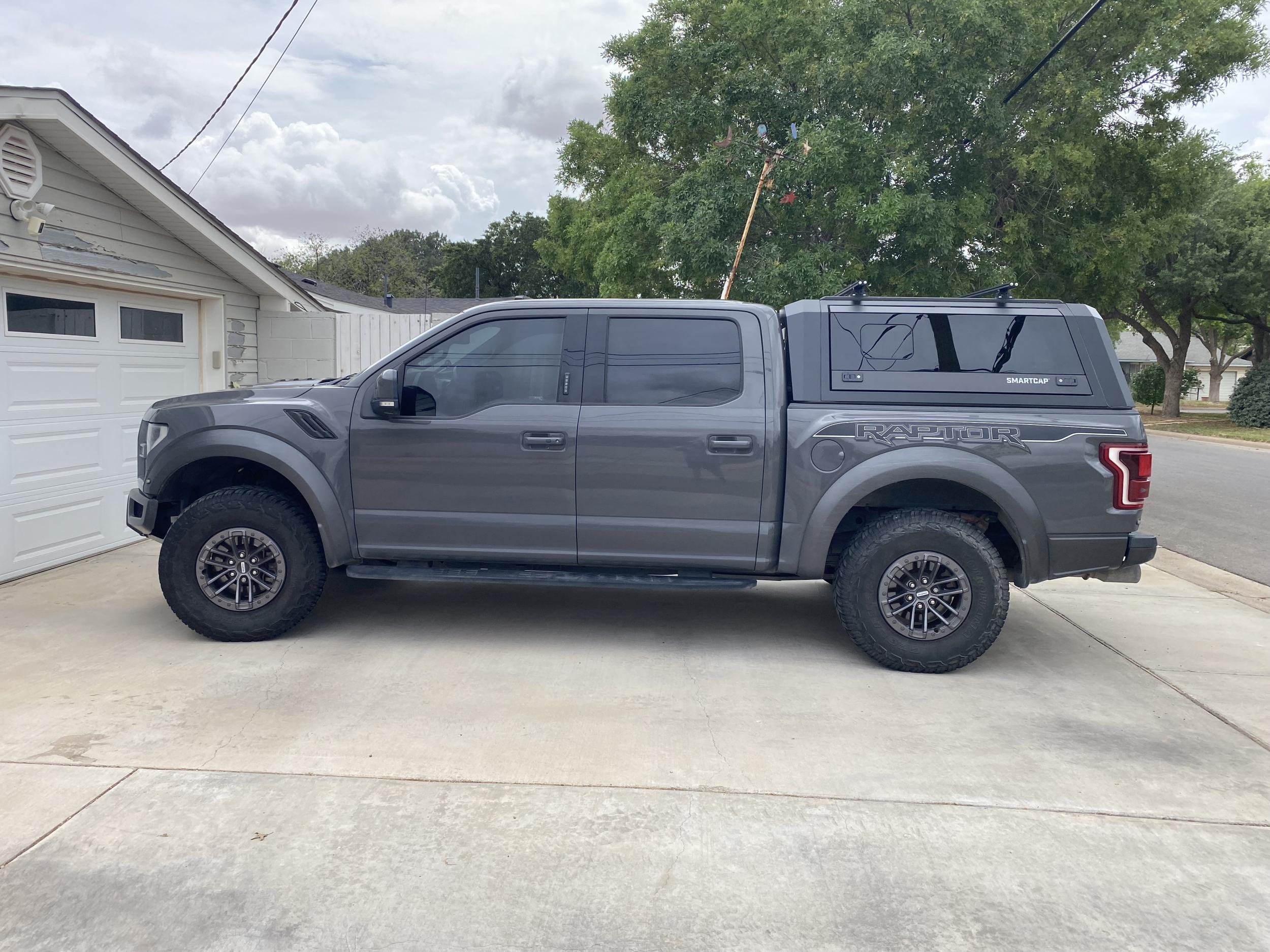 2020 Ford F-150 Raptor - 2