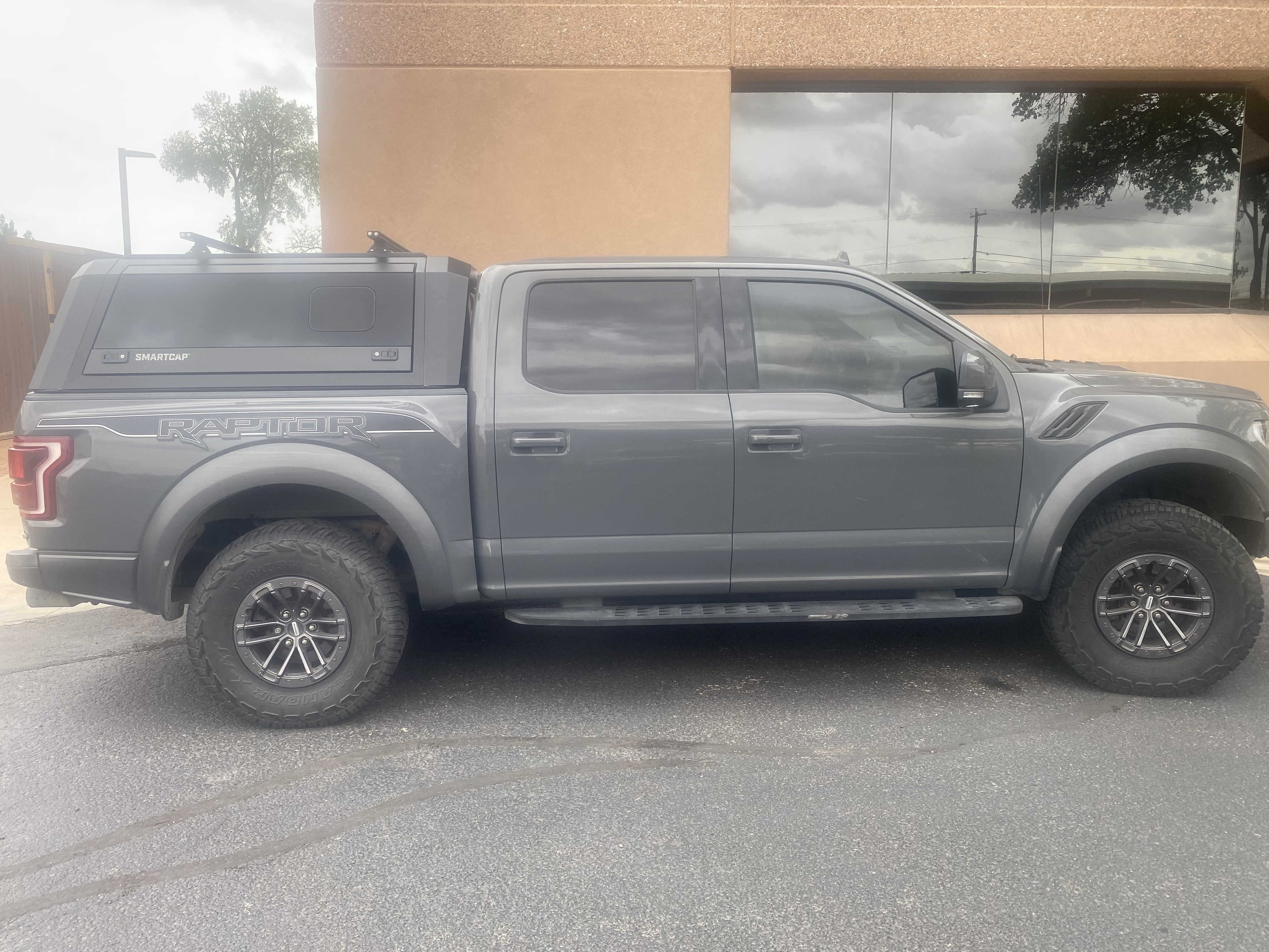 2020 Ford F-150 Raptor - 3