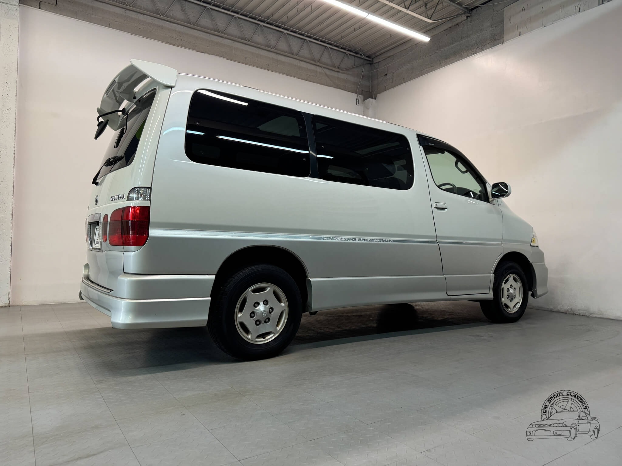 1999 Toyota Granvia