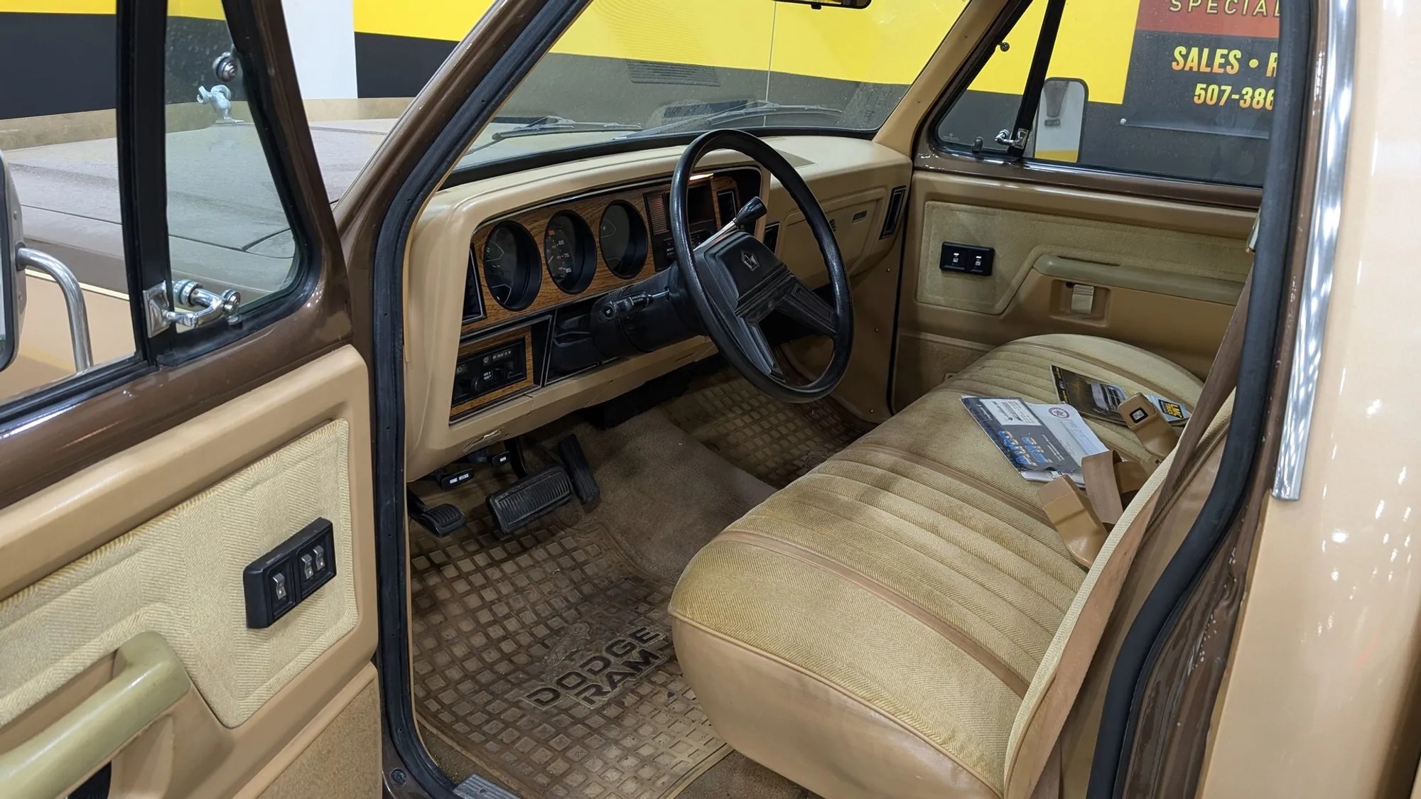 1987 Dodge D100 - 4