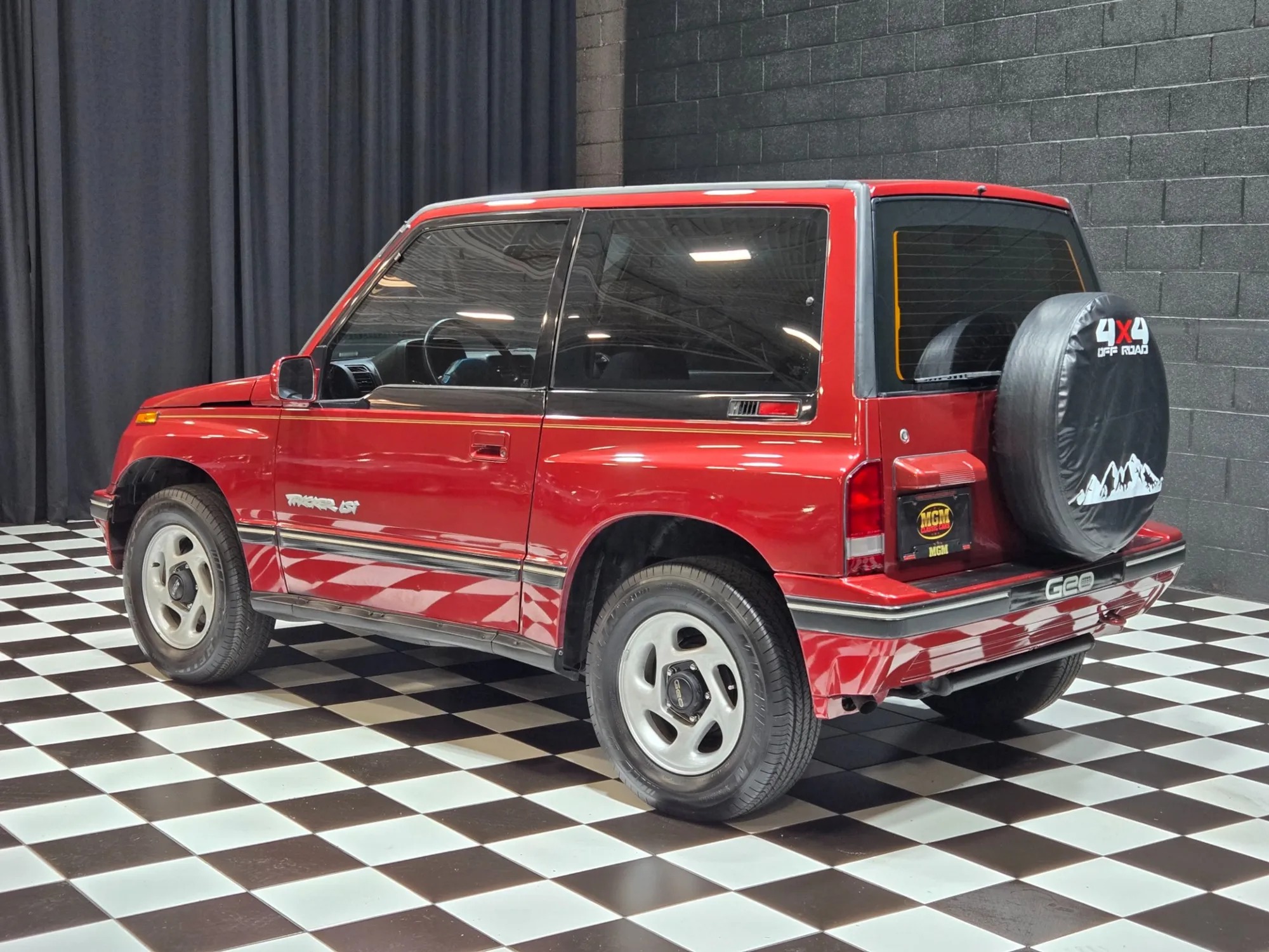 1-Owner 1995 Geo Tracker LSI - 2