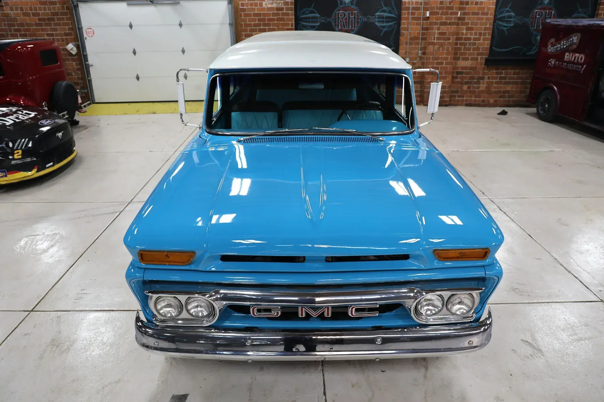 1966 GMC Carryall Suburban - 4