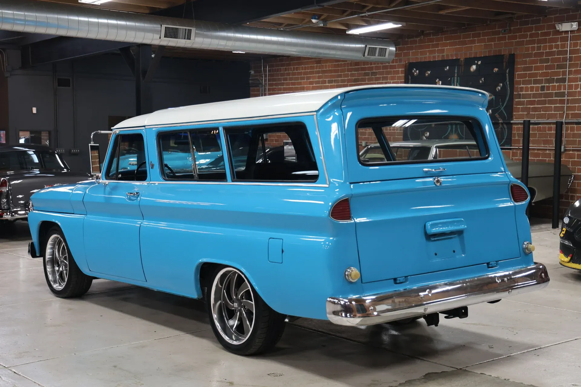 1966 GMC Carryall Suburban