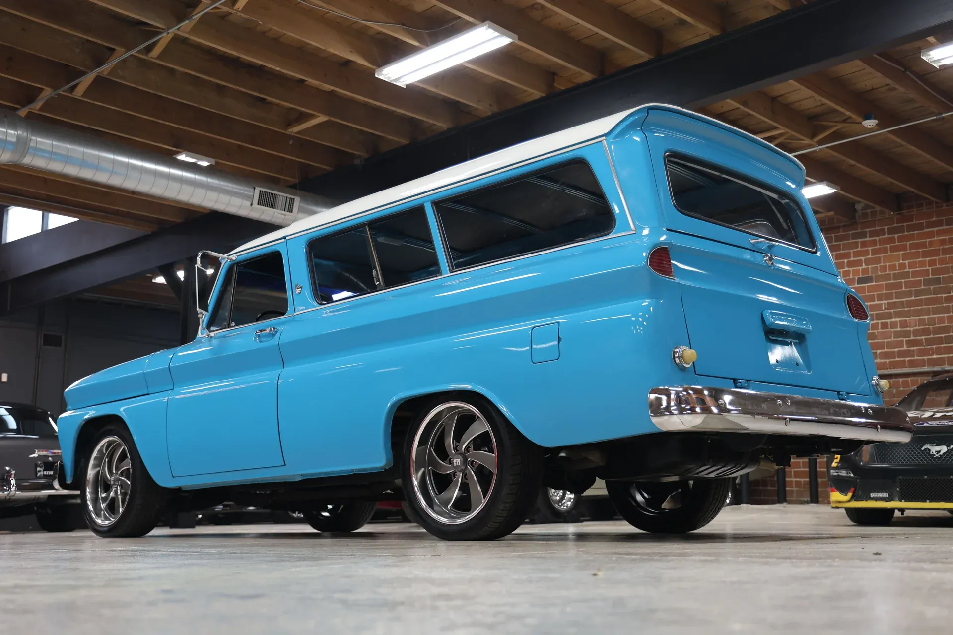 1966 GMC Carryall Suburban