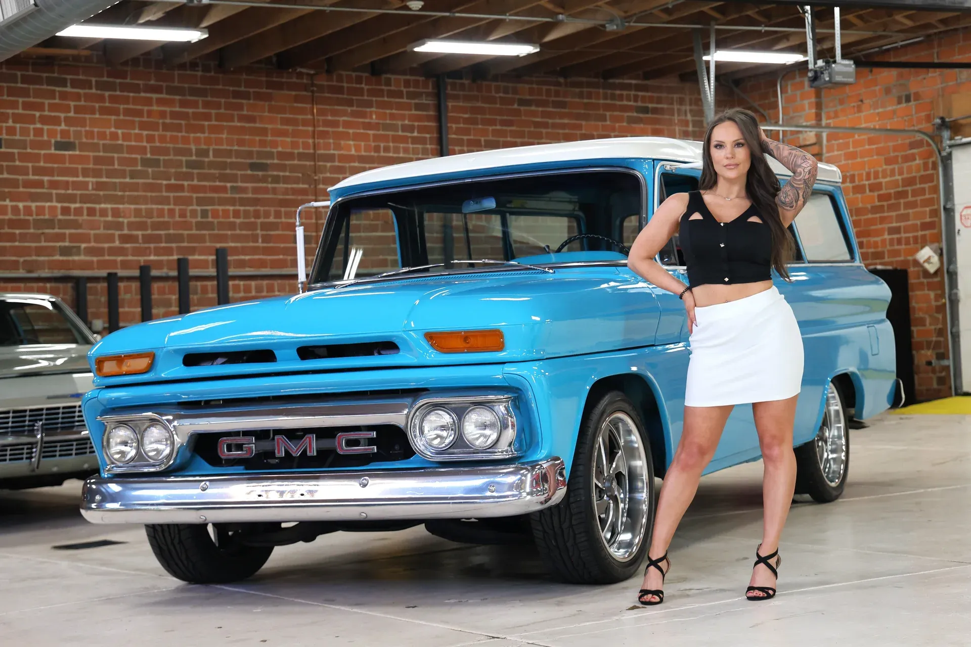 1966 GMC Carryall Suburban - 5