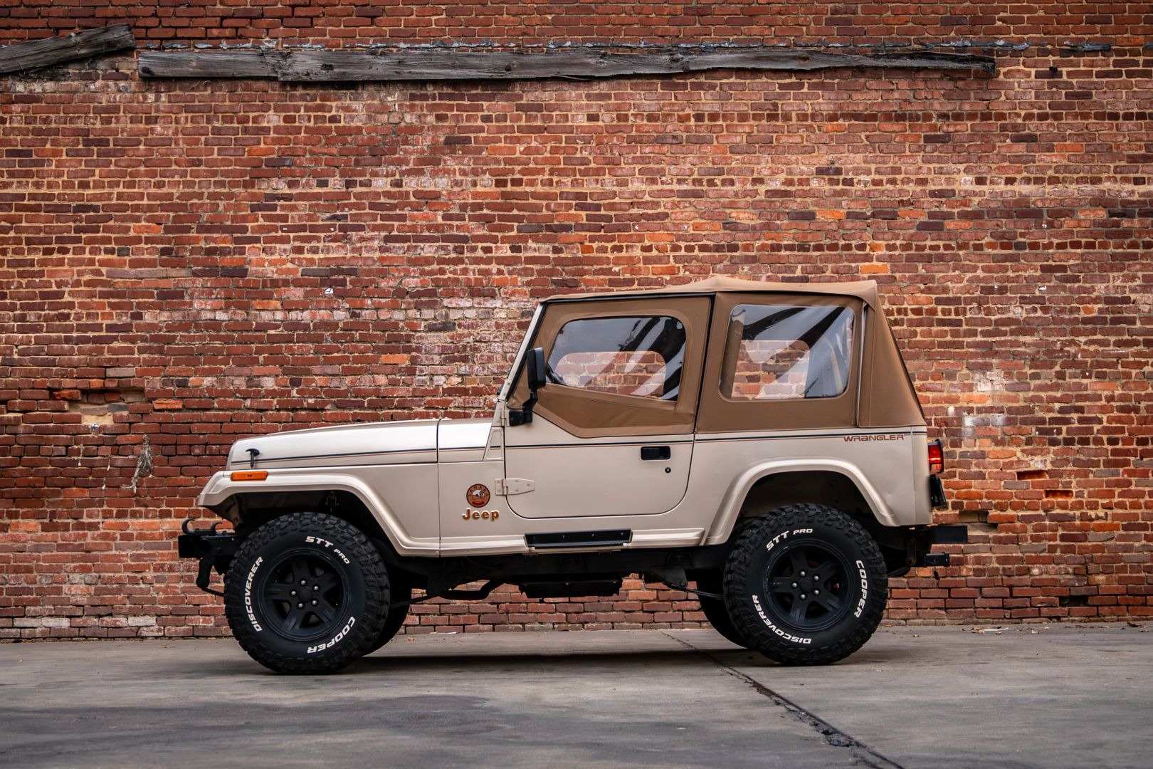 1993 Jeep Wrangler Sahara - 5