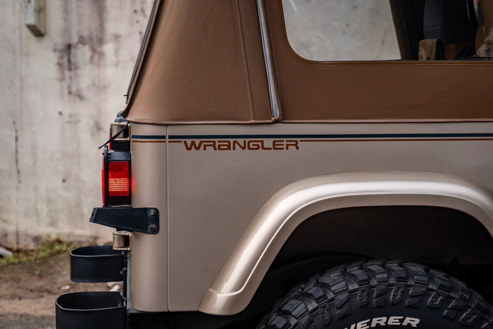 1993 Jeep Wrangler Sahara