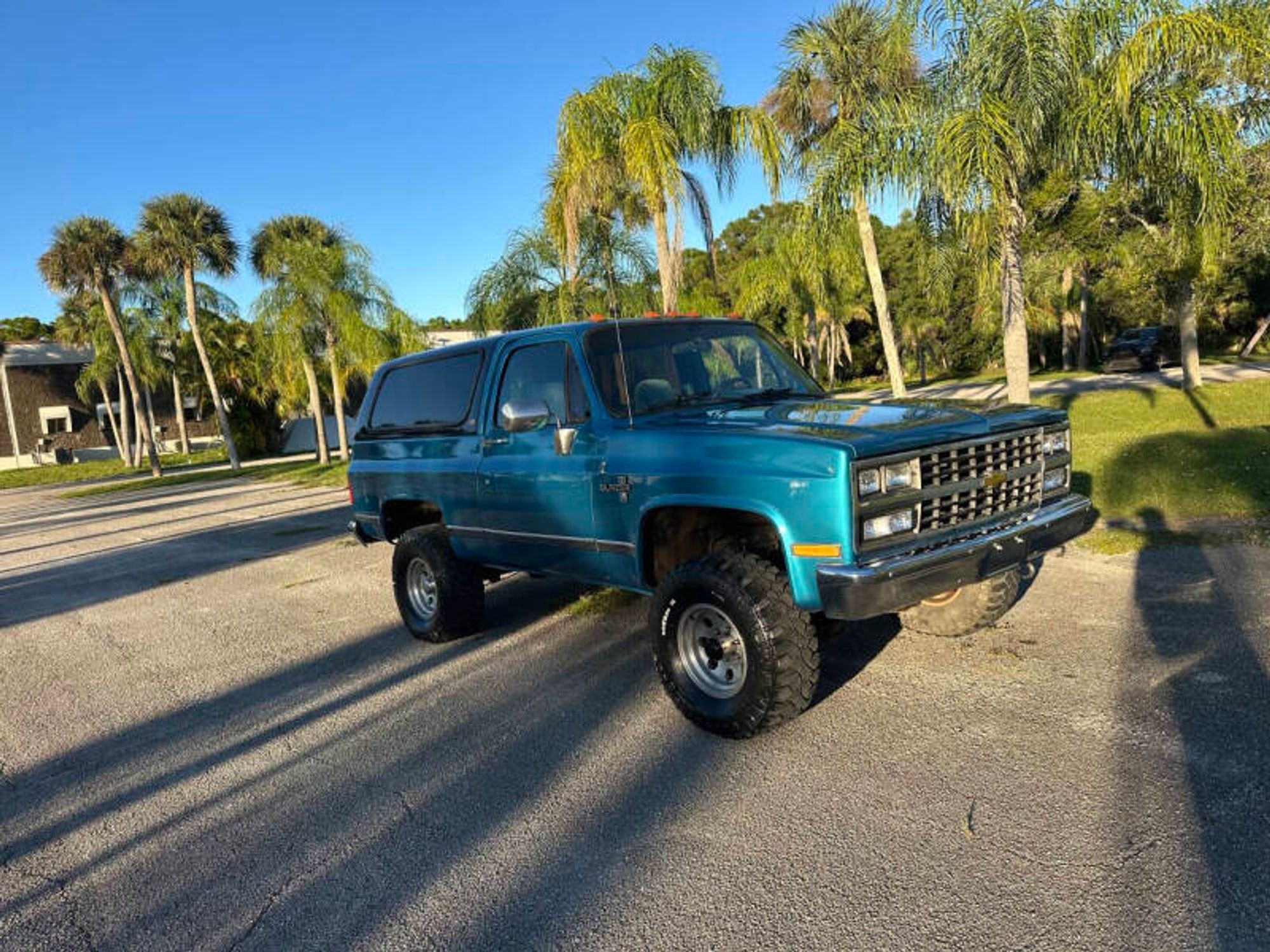 1989 Chevrolet K5 Blazer Silverado - 4