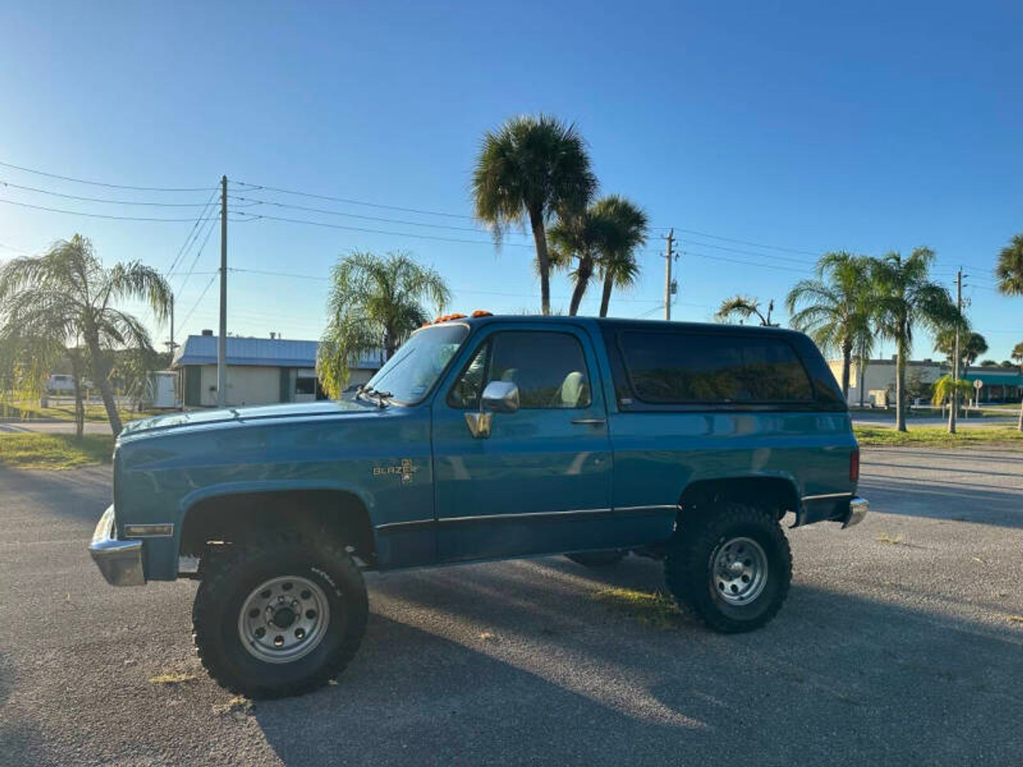 1989 Chevrolet K5 Blazer Silverado - 2