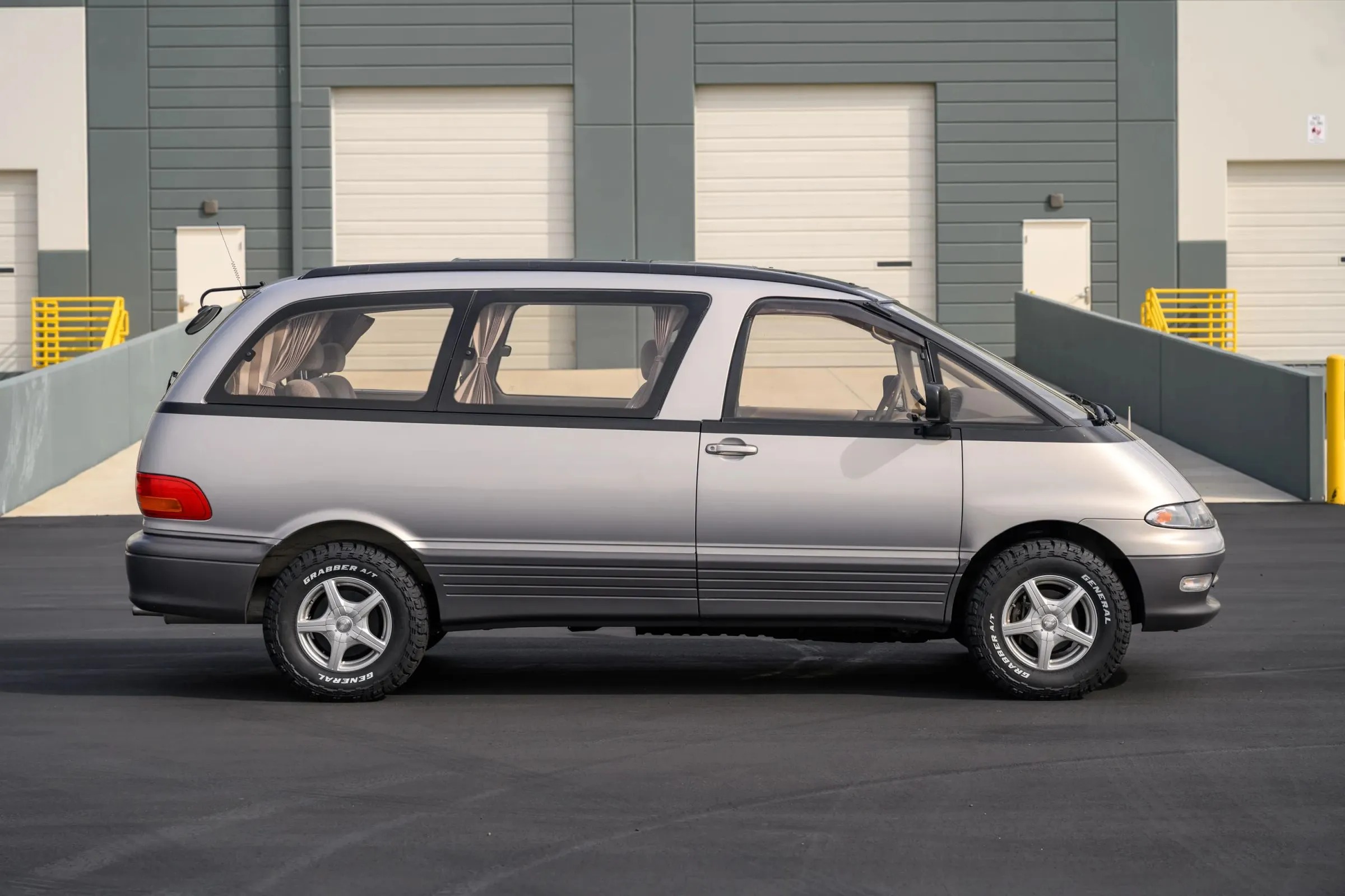 1992 Toyota Estima Lucida G