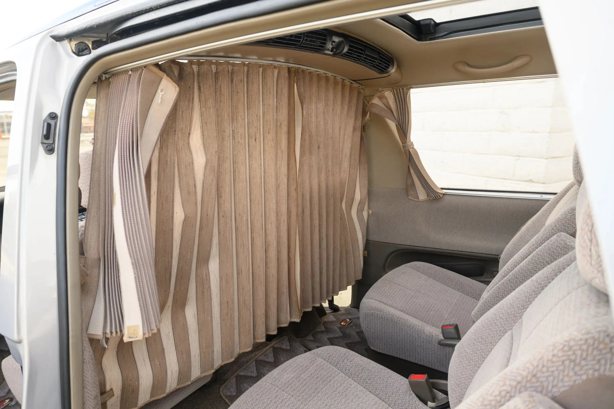 1992 Toyota Estima Lucida G