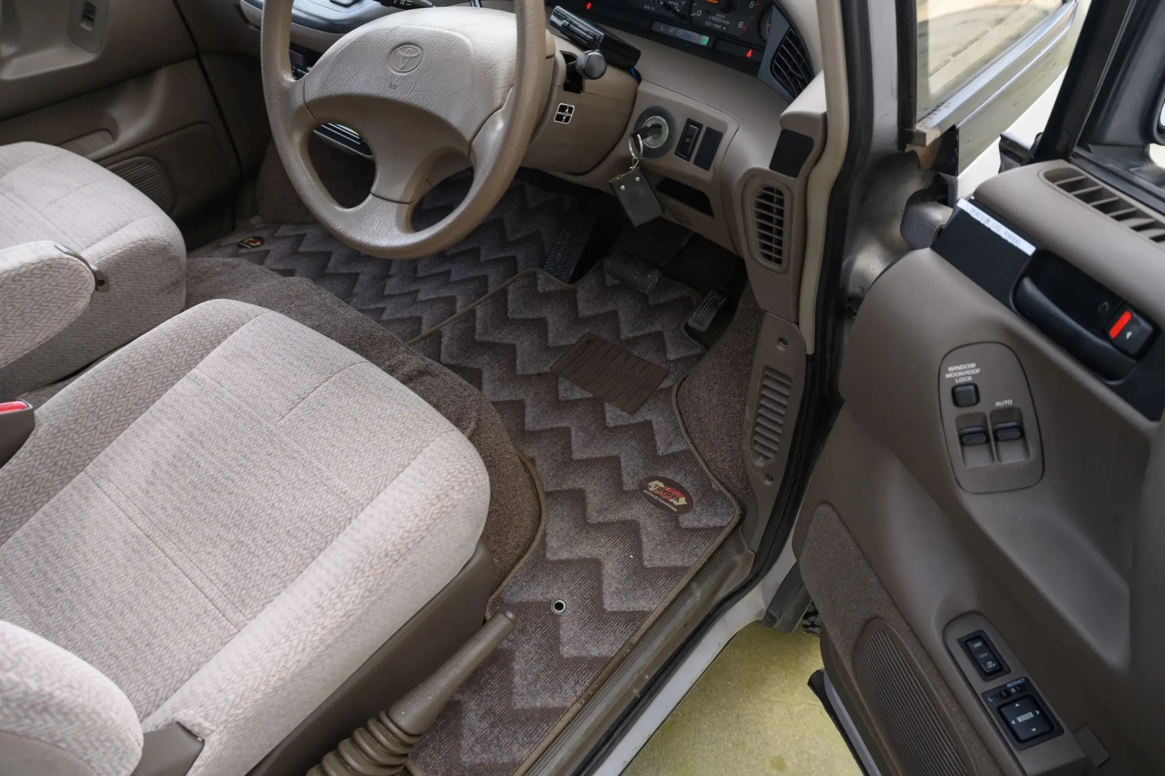 1992 Toyota Estima Lucida G